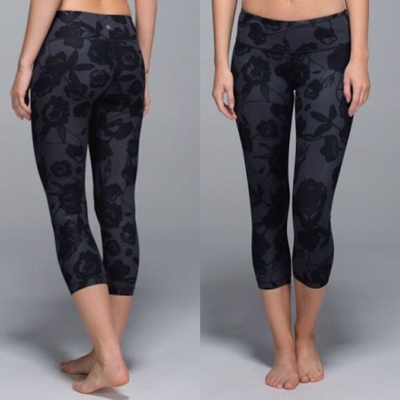 Lululemon Wunder Under Crop II - Picture 1 of 8